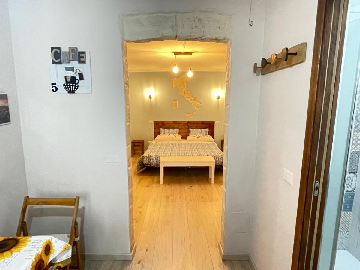 Trevisani Central Station Apartment Bari Luaran gambar